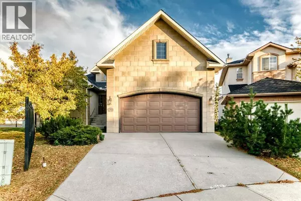7001 Strathridge Gate SW, Calgary, AB T3H4R9