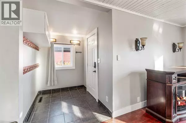 Fort Macleod, AB T0L0Z0,451 20 Street