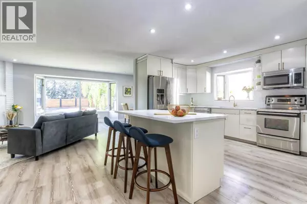 Calgary, AB T2W2H6,511 Cedarille Crescent SW