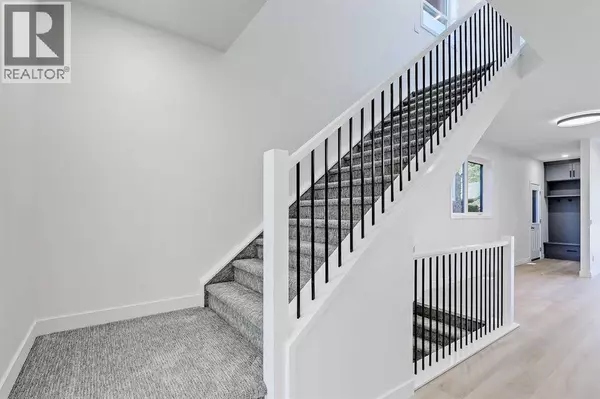 Calgary, AB T2K0W8,3806 1 Street NW