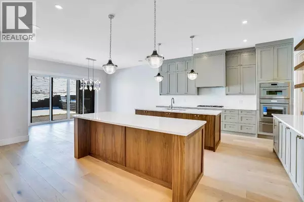 Calgary, AB T3J1E8,435 Patterson Boulevard SW