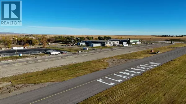 11 Lancaster Drive, Claresholm, AB T0L0T0