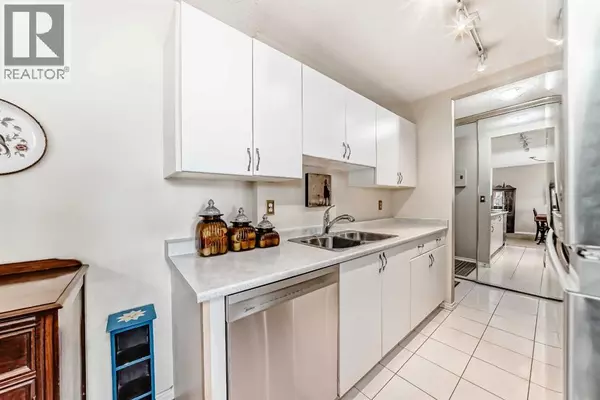 Calgary, AB T3E3H2,10D, 80 Galbraith Drive SW