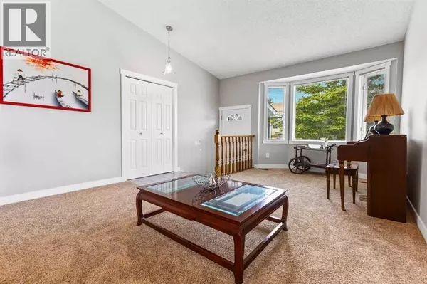 Calgary, AB T3A4B4,111 Edgebyne Crescent NW