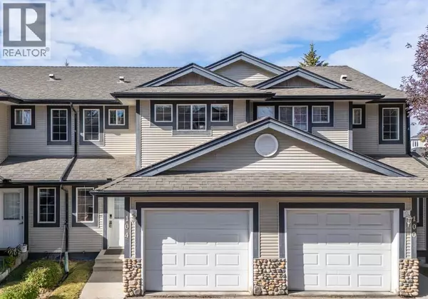 104 Stonemere Place, Chestermere, AB T1X1N1