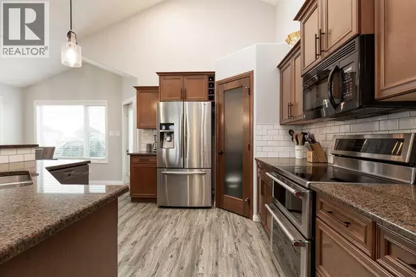 Lethbridge, AB T1J0N9,1644 Coalbanks Boulevard W