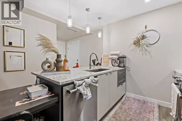 Calgary, AB T2T4A2,111, 3375 15 Street SW