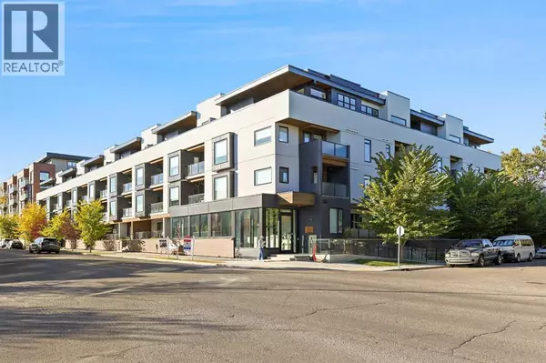 111, 3375 15 Street SW, Calgary, AB T2T4A2