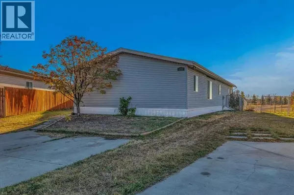 Carstairs, AB T0M0N0,172 Meadowlark Lane