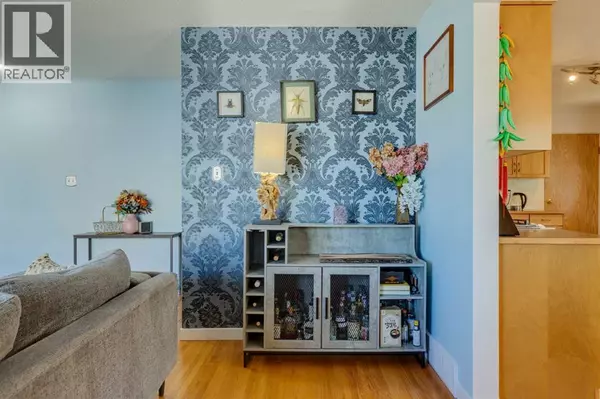 Calgary, AB T2V3H6,114 Hallbrook Drive SW