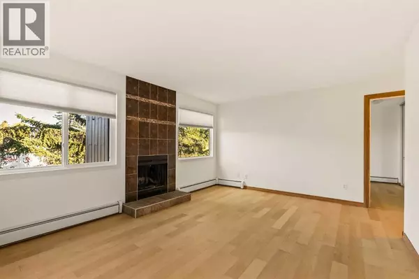 Calgary, AB T3E6T7,3302, 80 Glamis Drive SW