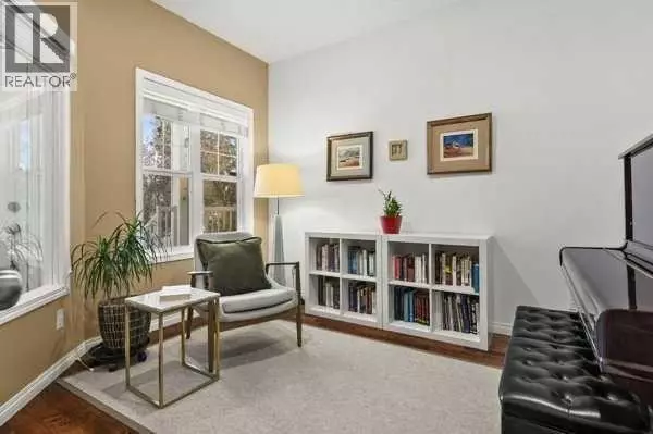 Calgary, AB T3H5R7,110 Cougar Ridge Circle SW