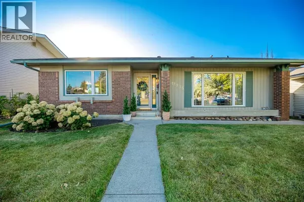 12235 Lake Fraser Way SE, Calgary, AB T2J3T2