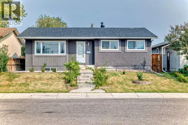 176 Pinecliff Way NE, Calgary, AB T1Y3X3