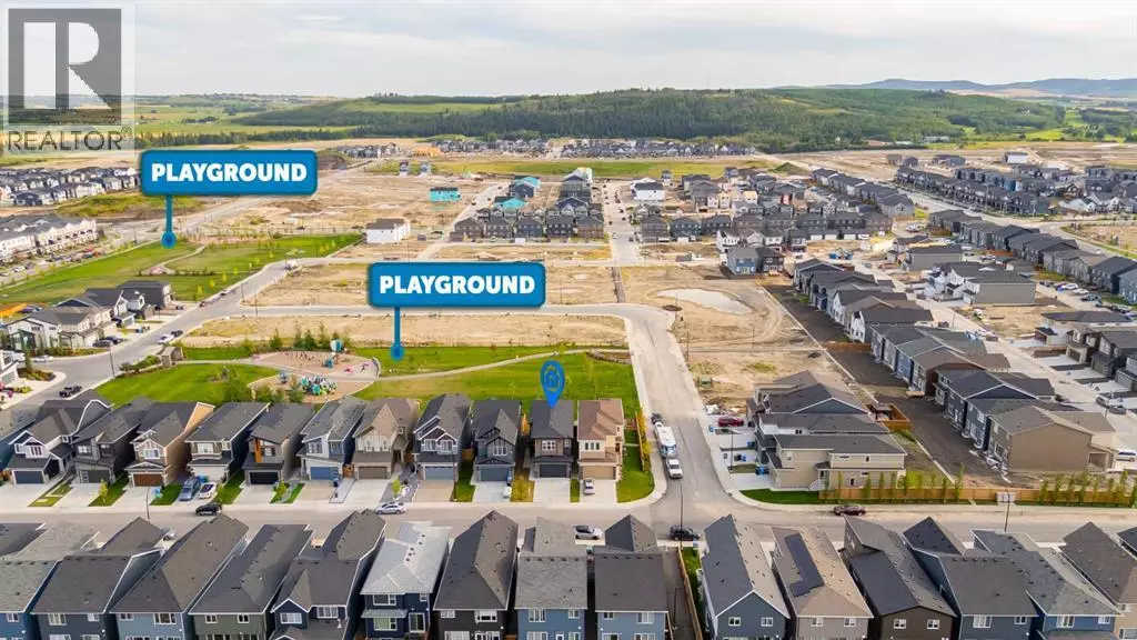 211 Creekstone Row SW, Calgary, AB T2X4Y4