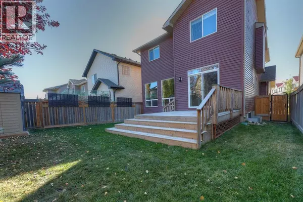 Calgary, AB T3B0A4,8903 Royal Oak Way NW