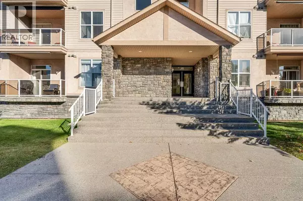 101, 149 Mcrae Street, Okotoks, AB T1S2H4
