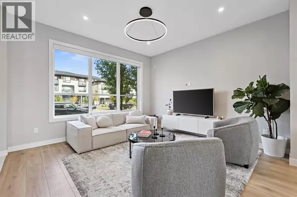 Calgary, AB T3H6E1,2225 77 Street SW