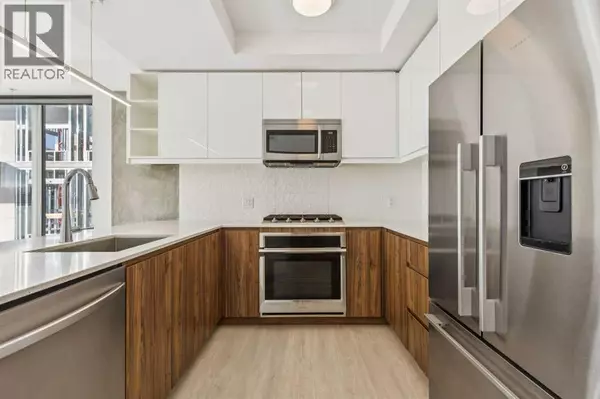 Calgary, AB T2N1T7,612, 327 9A Street NW