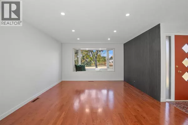 Red Deer, AB T4N0A8,7 Stirling Close