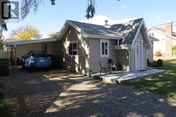 Raymond, AB T0K2S0,80N 100E