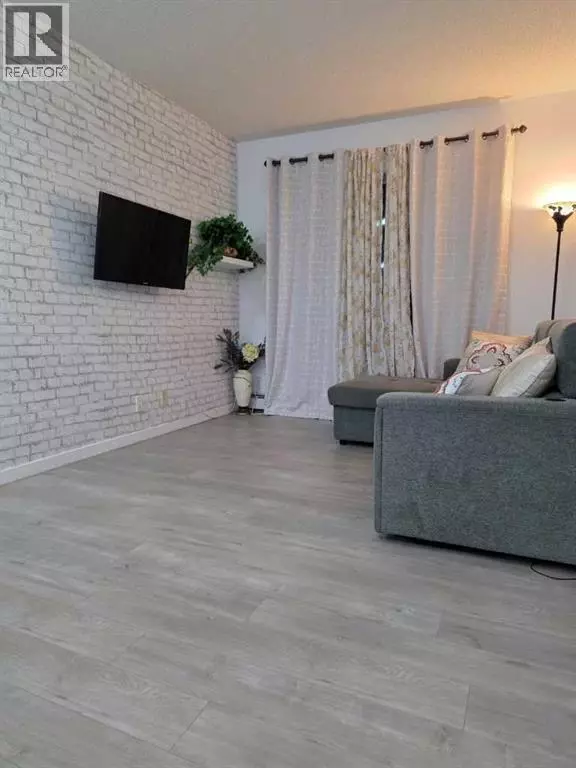 Calgary, AB t3j0h4,2204, 333 Taravista Drive NE