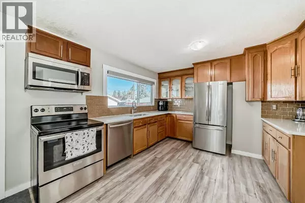 Calgary, AB t2a5k6,5414 Valentine Crescent SE