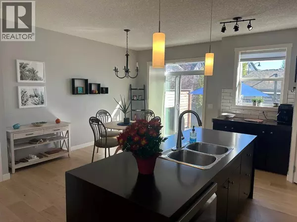 Calgary, AB T2Z0S1,64 Elgin Meadows Manor SE