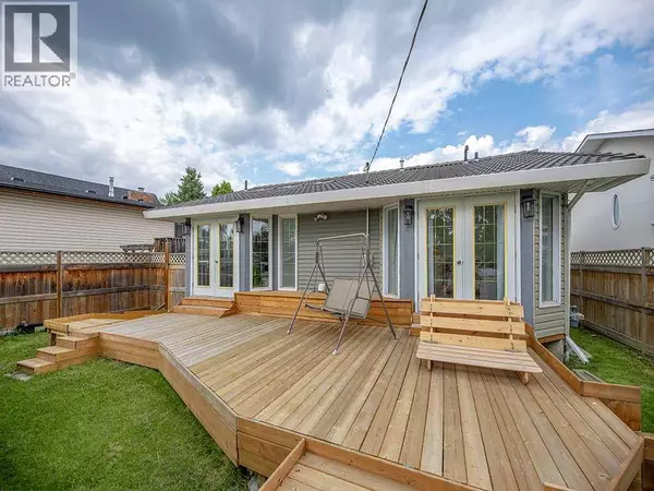 Calgary, AB T2K5H8,477 72 Avenue NE