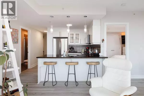 Calgary, AB T2R0H8,1702, 817 15 Avenue SW