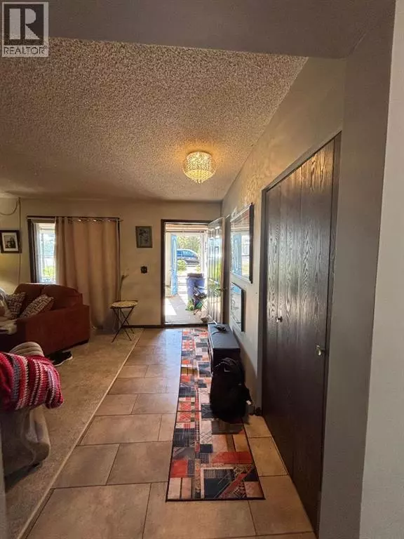 Coutts, AB T0K0N0,409 1 Avenue S