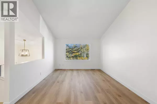 Calgary, AB T2W3H9,4 Cedarwood Rise SW