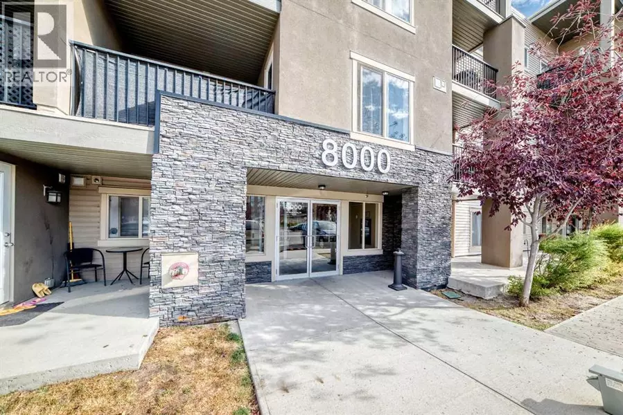 8201, 403 Mackenzie Way SW, Airdrie, AB T4B3V7