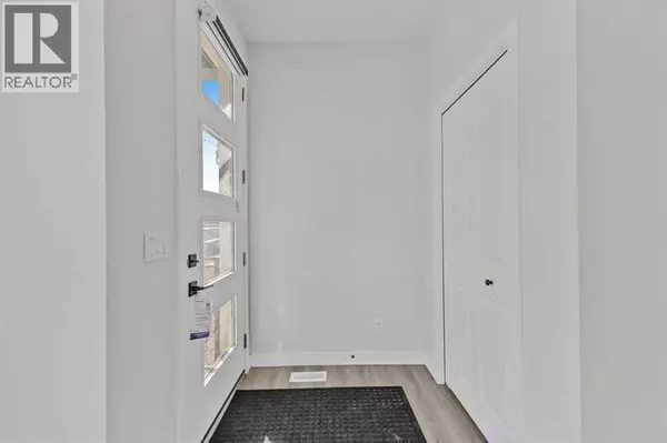 Calgary, AB T2X4Z6,33 BELMONT Drive SW