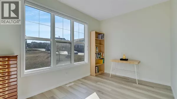 Calgary, AB T3P1W8,18 Amblehurst Path NW