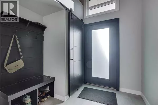 Red Deer, AB T4P3E2,232 Emerald Drive