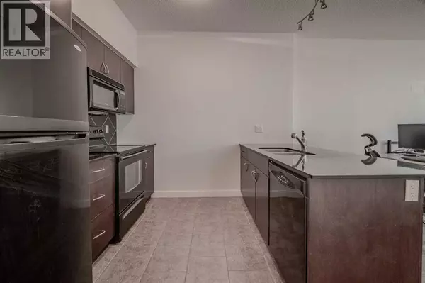 Calgary, AB T2V2W3,1112, 8880 Horton Road SW