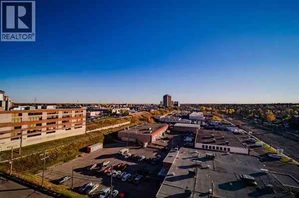 Calgary, AB T2V2W3,1112, 8880 Horton Road SW