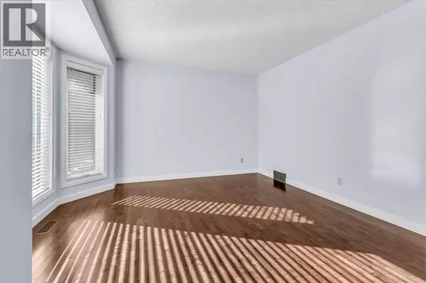 Calgary, AB T2Z2C5,37 Douglasbank Rise SE