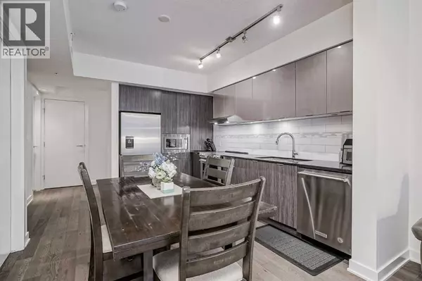 Calgary, AB T2P1J3,3303, 930 6 Avenue SW
