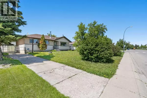 Calgary, AB T2A1P7,703 47 Street SE