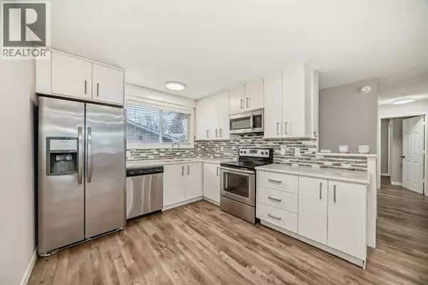 Calgary, AB T2B1E5,3224 41 Street SE