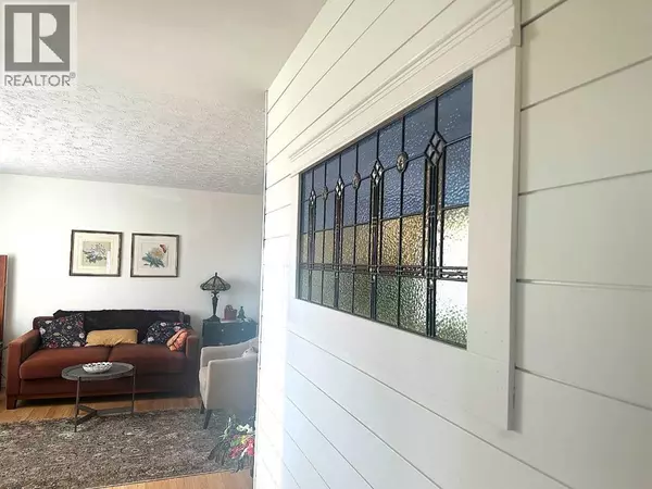 Calgary, AB T3C3L6,4736 Worcester Drive SW