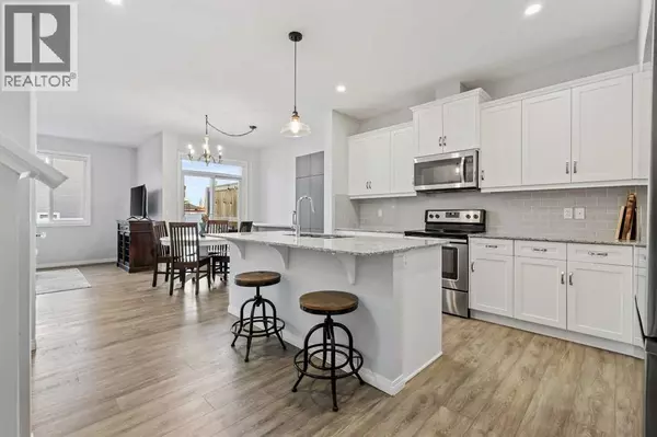 Calgary, AB T2X3Y9,76 Legacy Glen Row SE