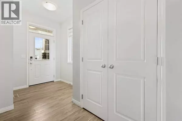 Calgary, AB T2X3Y9,76 Legacy Glen Row SE