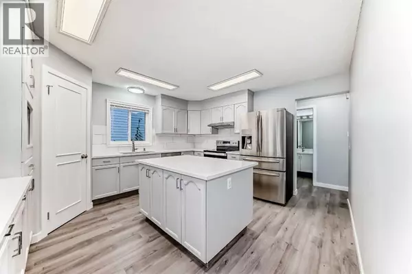 Calgary, AB T3A5C9,10134 Hidden Valley Drive NW