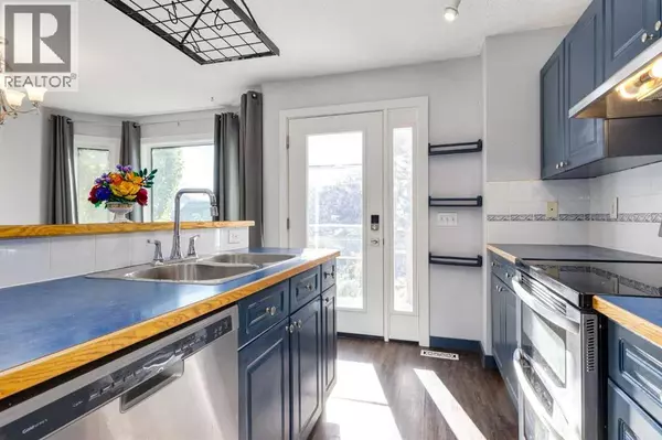 Calgary, AB T3K4X6,327 Covewood Park NE