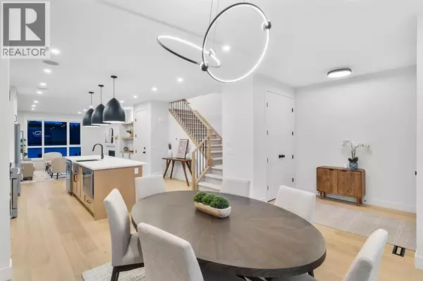 Calgary, AB T3B1Y2,7722 46 Avenue NW