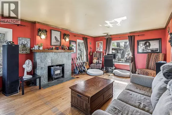 Carstairs, AB T0M0N0,663 10 Avenue S