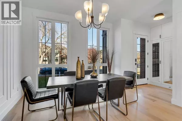 Calgary, AB T2M2E3,433 26 Avenue NW